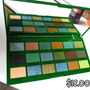 Makeup Revolution Tasty 🥑 Avocado Palette